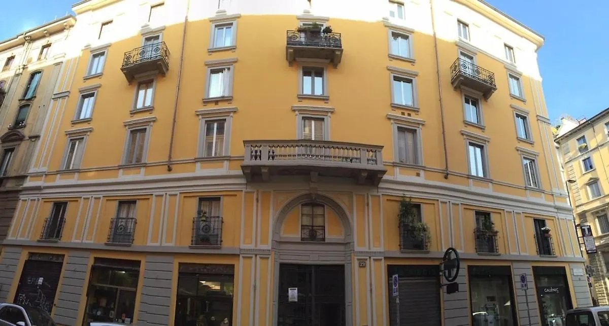 2 Bedroom Apartment In Porta Venezia Mailand